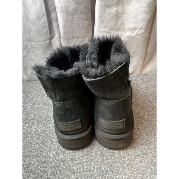 UGG Mini Bailey Button II Mid-Calf Boots -Sheepskin- Womens Size 8 Black 1016422 - Picture 5 of 9